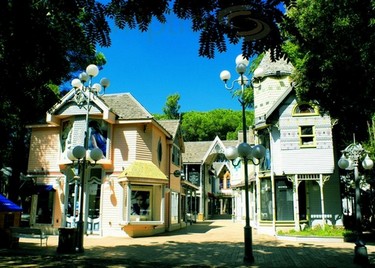 El Centro y el Bosque, Cariló