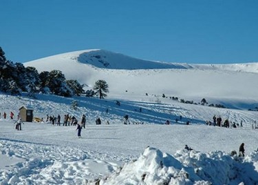 villa-pehuenia-invierno,Volcán Batea Mahuida, Villa Pehuenia